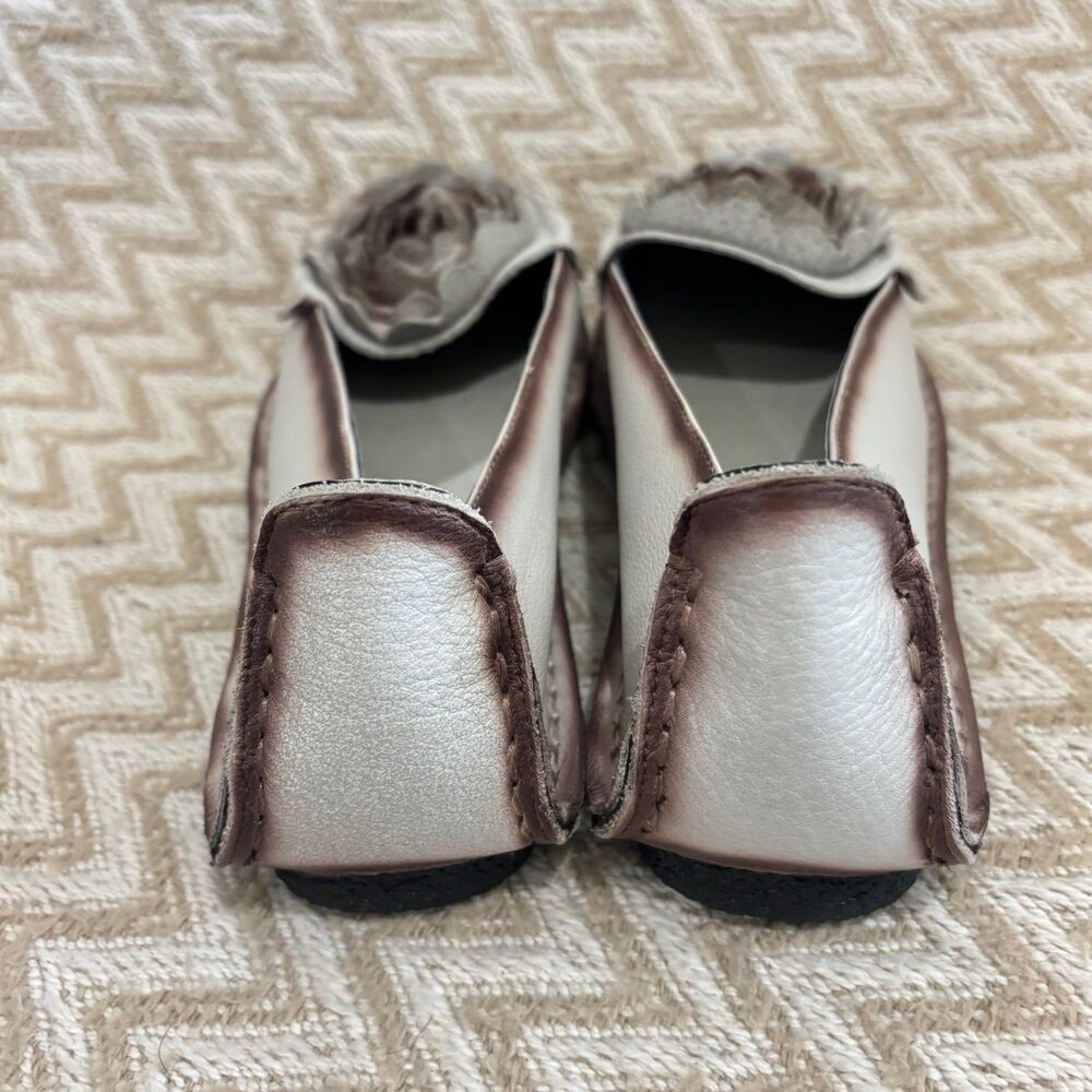 L’Artiste by Spring Step Dezi Leather Flower Slip On Shoes - Picture 6 of 10